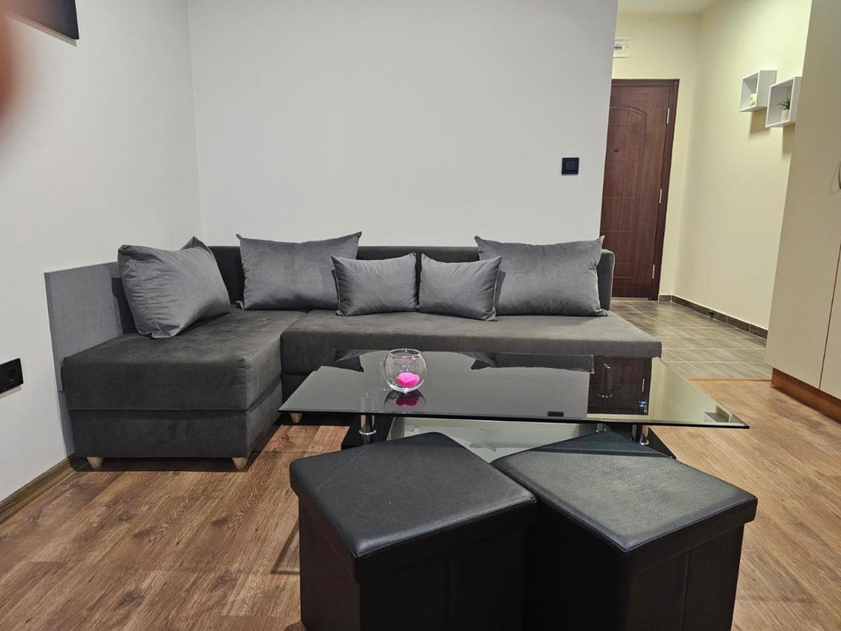 Studio Mirage Kazanlak Luaran gambar